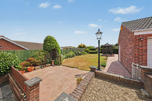 Carnoustie Avenue Walton
